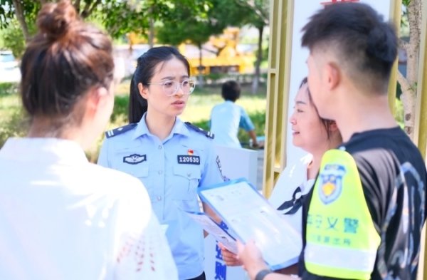 优配库 重庆高新区：用“警”色扮靓城市“烟火气”